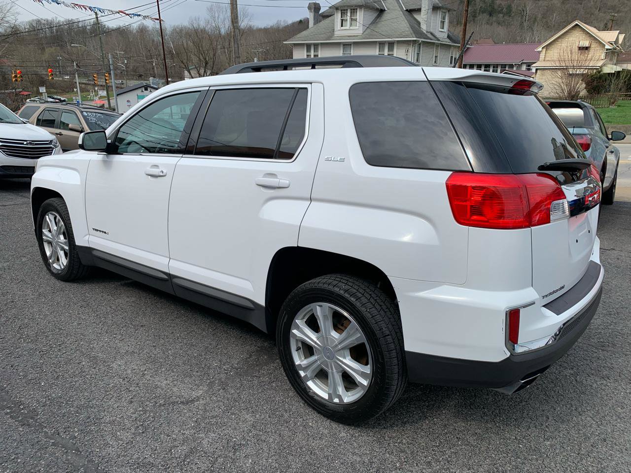 Used 2017 GMC Terrain SLE w/ Convenience Package image 3