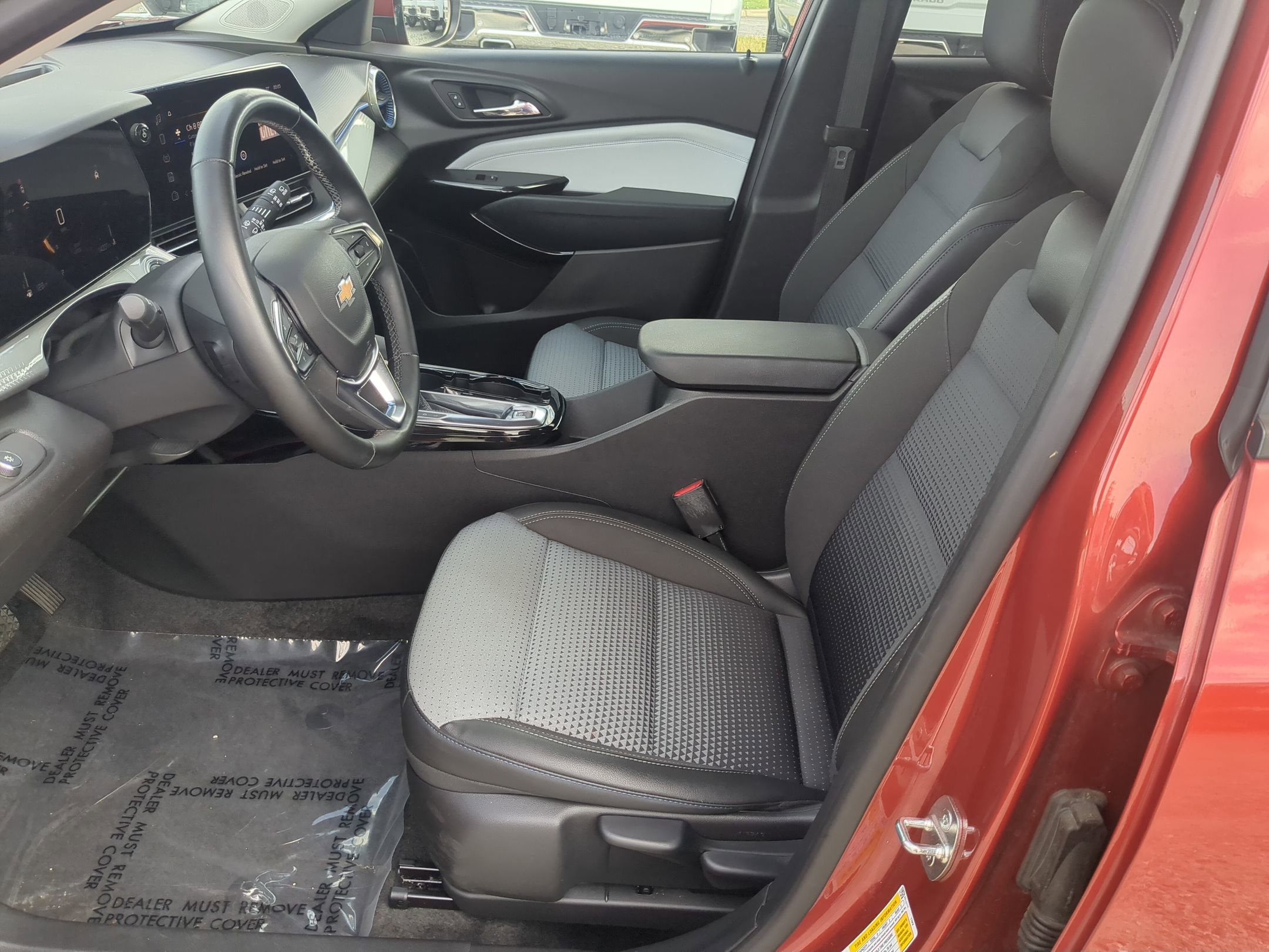 Certified 2024 Chevrolet Trax LT w/ Driver Confidence Package FWD image 16