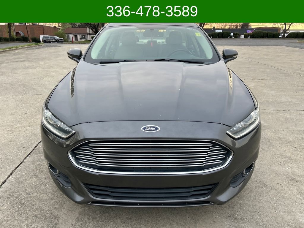 Used 2016 Ford Fusion SE w/ Equipment Group 202A image 8