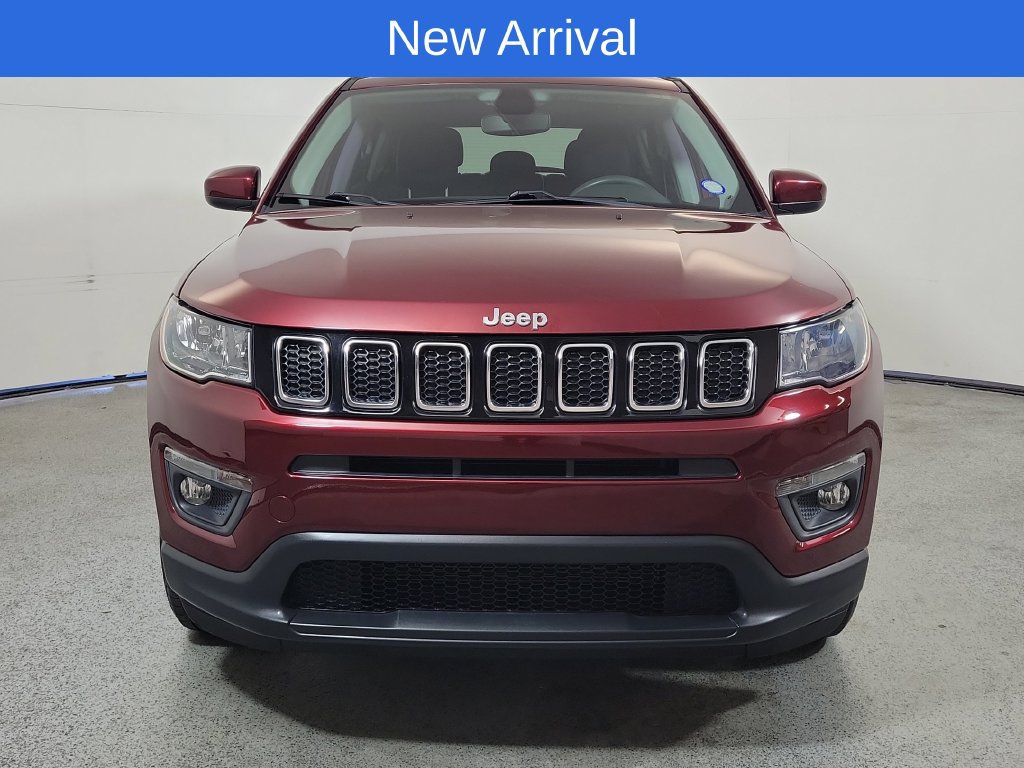 Used 2021 Jeep Compass Latitude FWD image 2