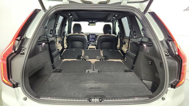 New 2026 Volvo XC90 T8 Plus w/ Protection Package Premier AWD/4WD image 43
