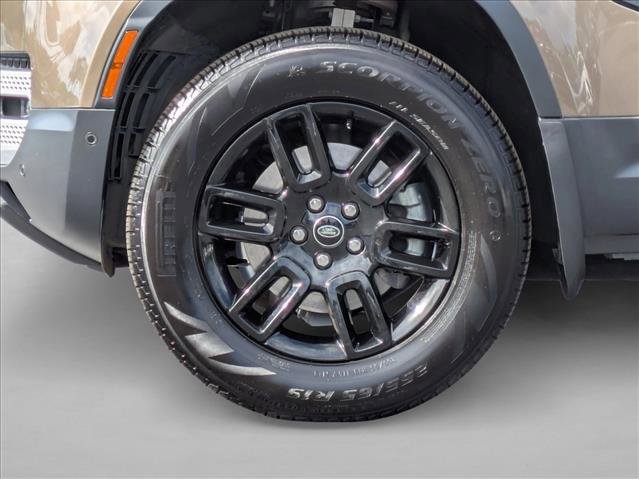 Used 2022 Land Rover Defender 110 S image 28