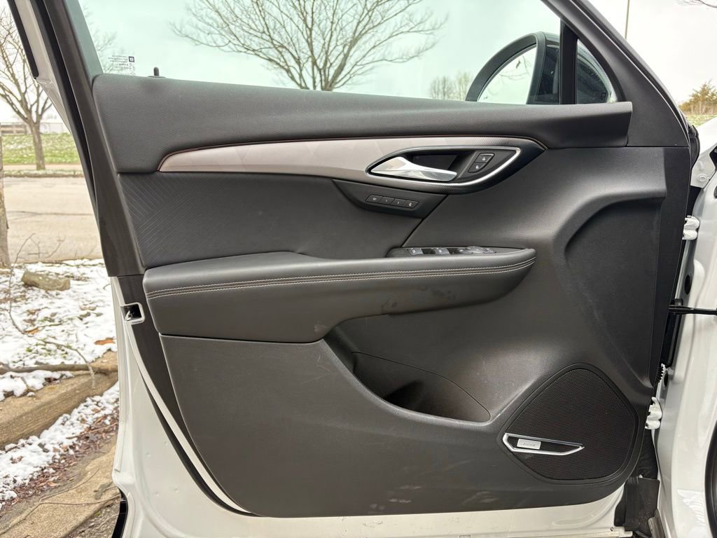 Used 2025 Buick Envision Sport Touring image 20