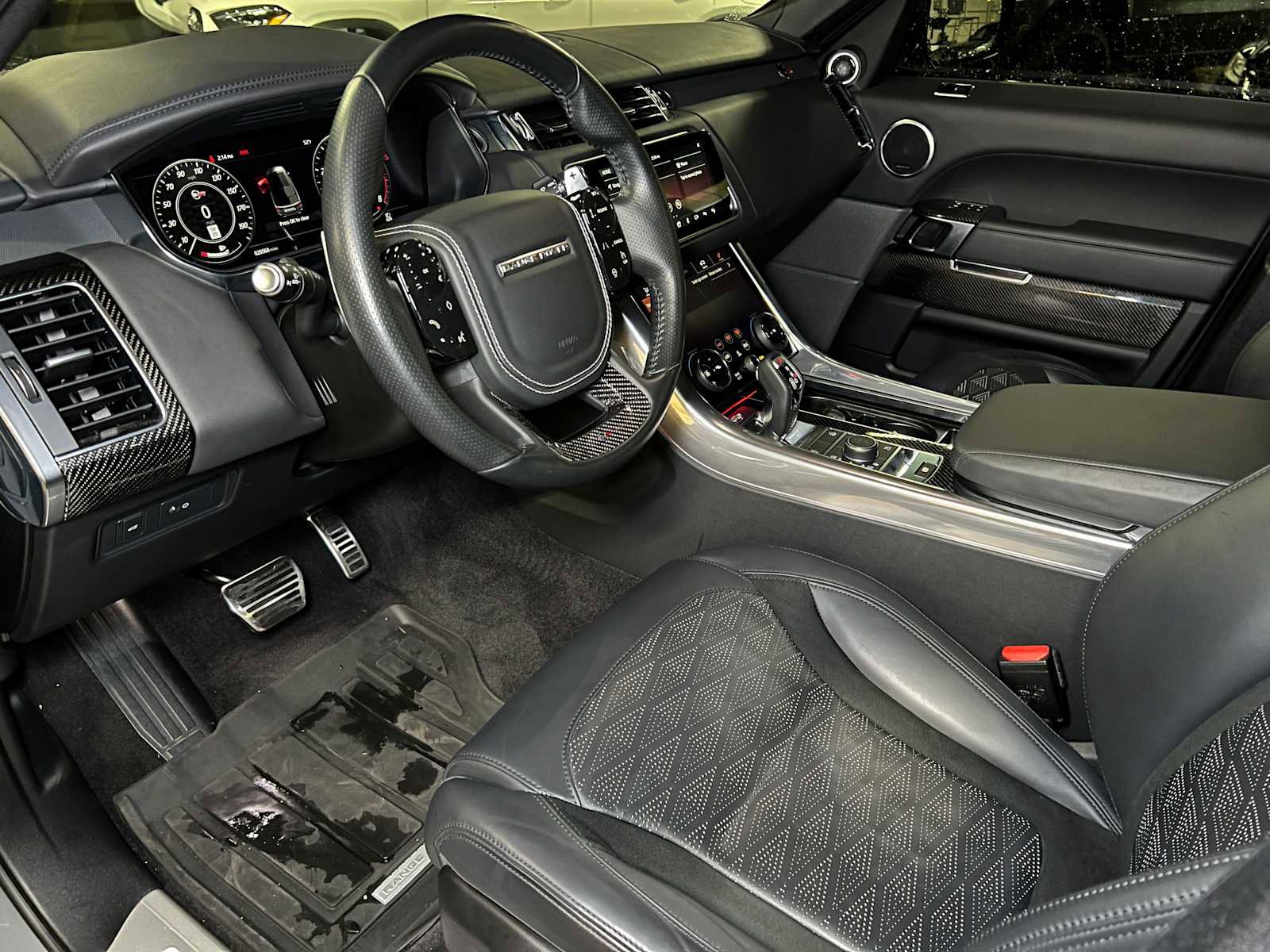 Used 2021 Land Rover Range Rover Sport SVR Carbon Edition image 23