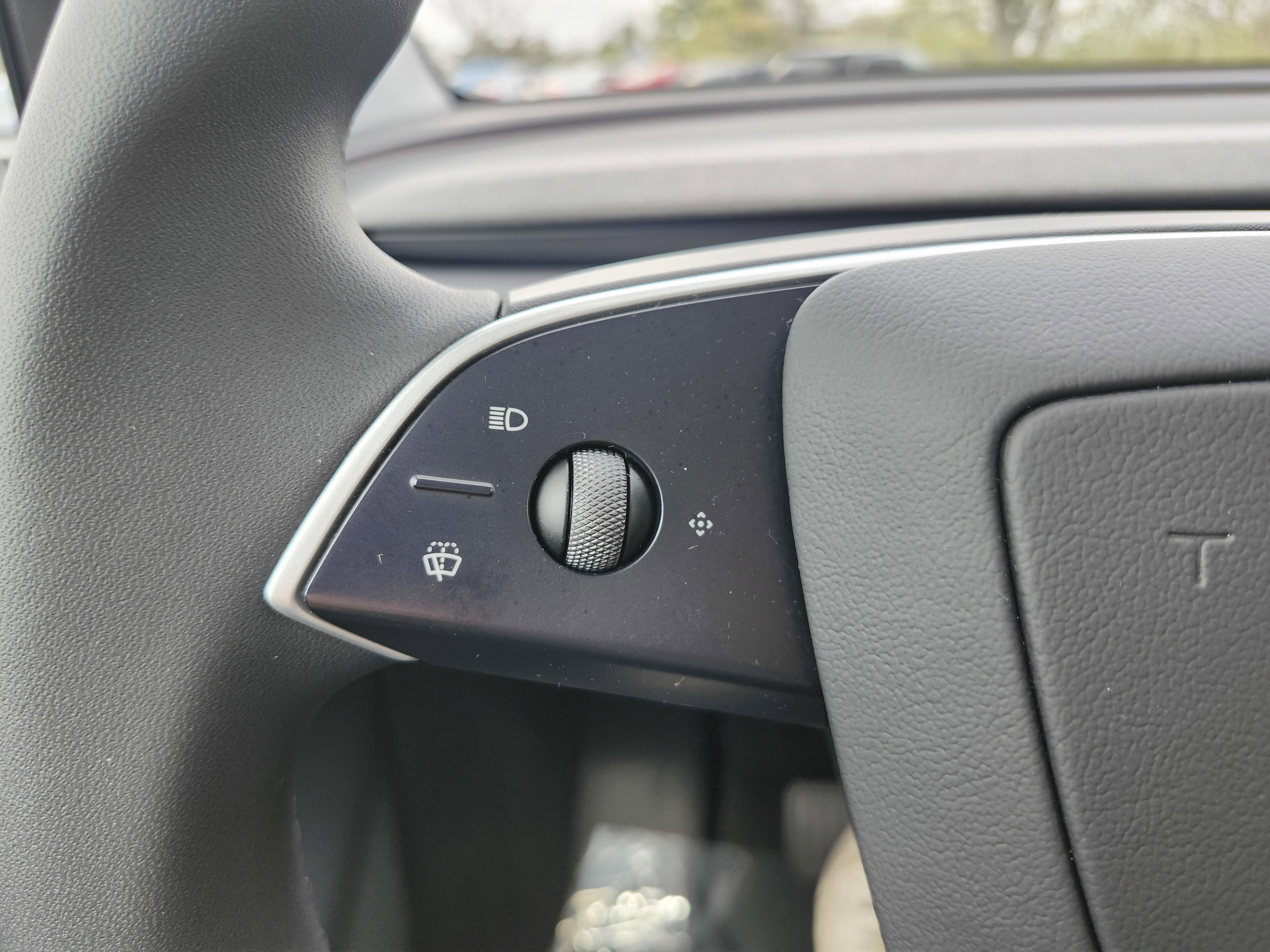 Used 2026 Tesla Model Y AWD image 35