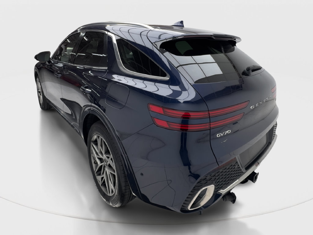 Used 2022 Genesis GV70 2.5T w/ Advanced Package AWD/4WD image 11