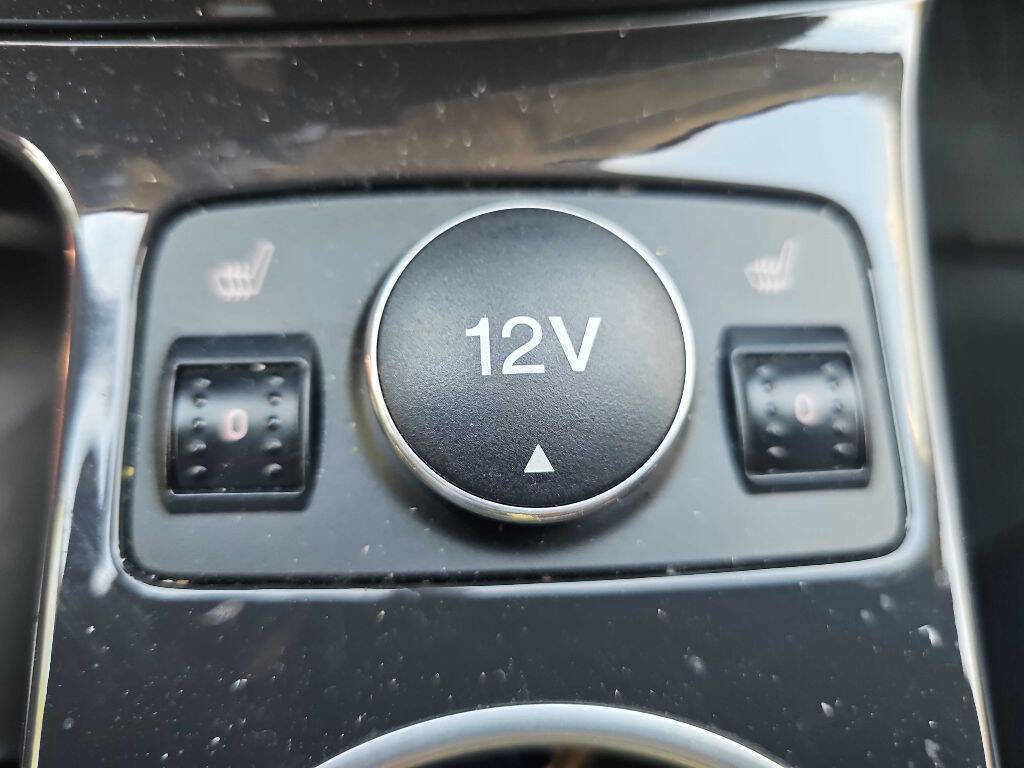 Used 2013 Ford Escape Titanium w/ Parking Technology Pkg AWD/4WD image 20