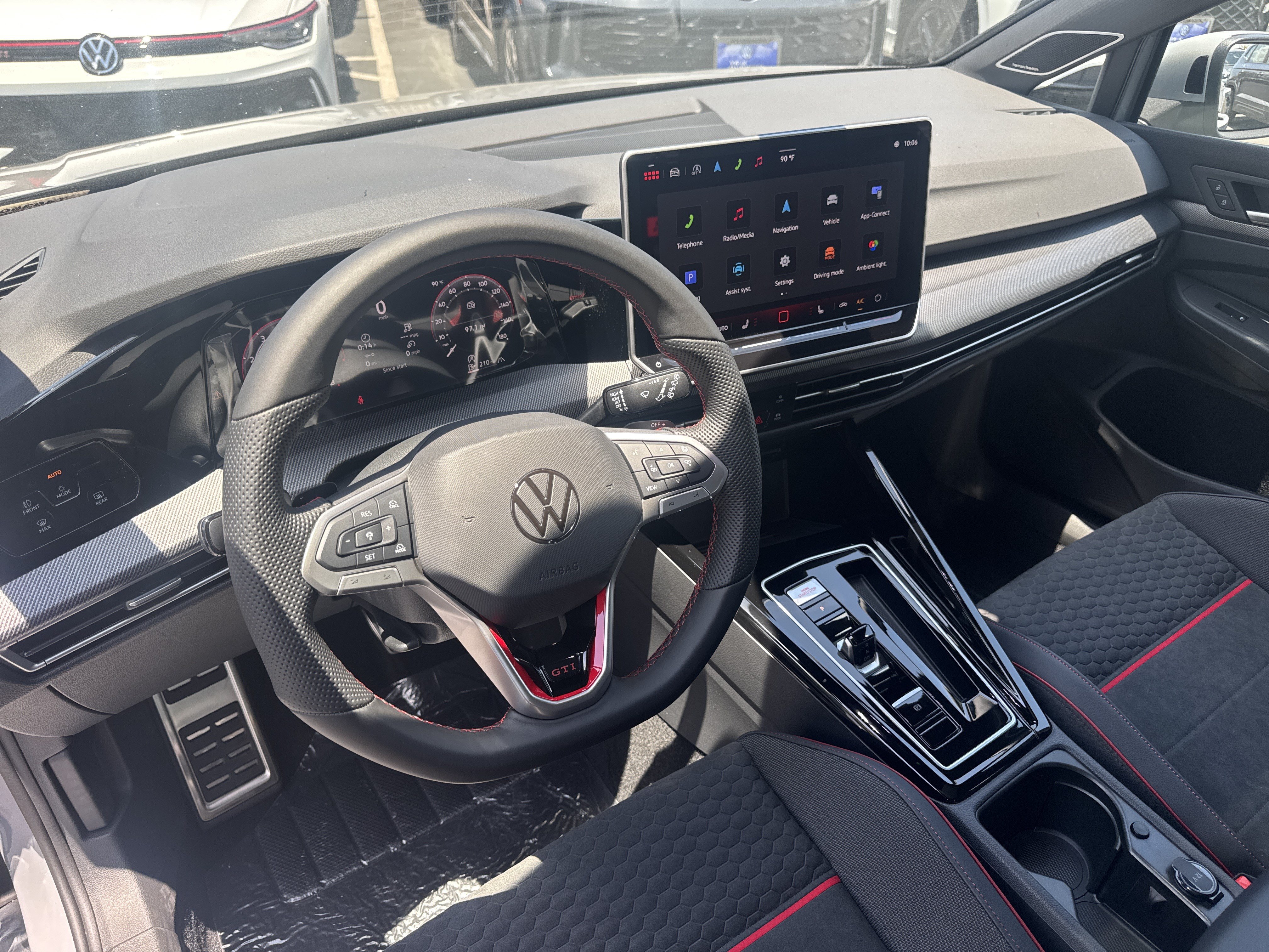 New 2026 Volkswagen Golf SE FWD image 16