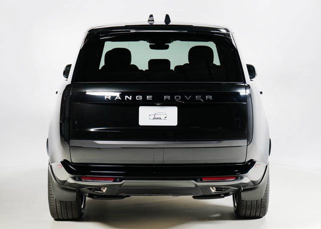 New 2025 Land Rover Range Rover SE image 7