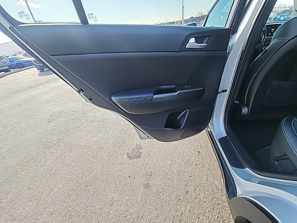 Used 2022 Kia Sportage Nightfall Edition image 25
