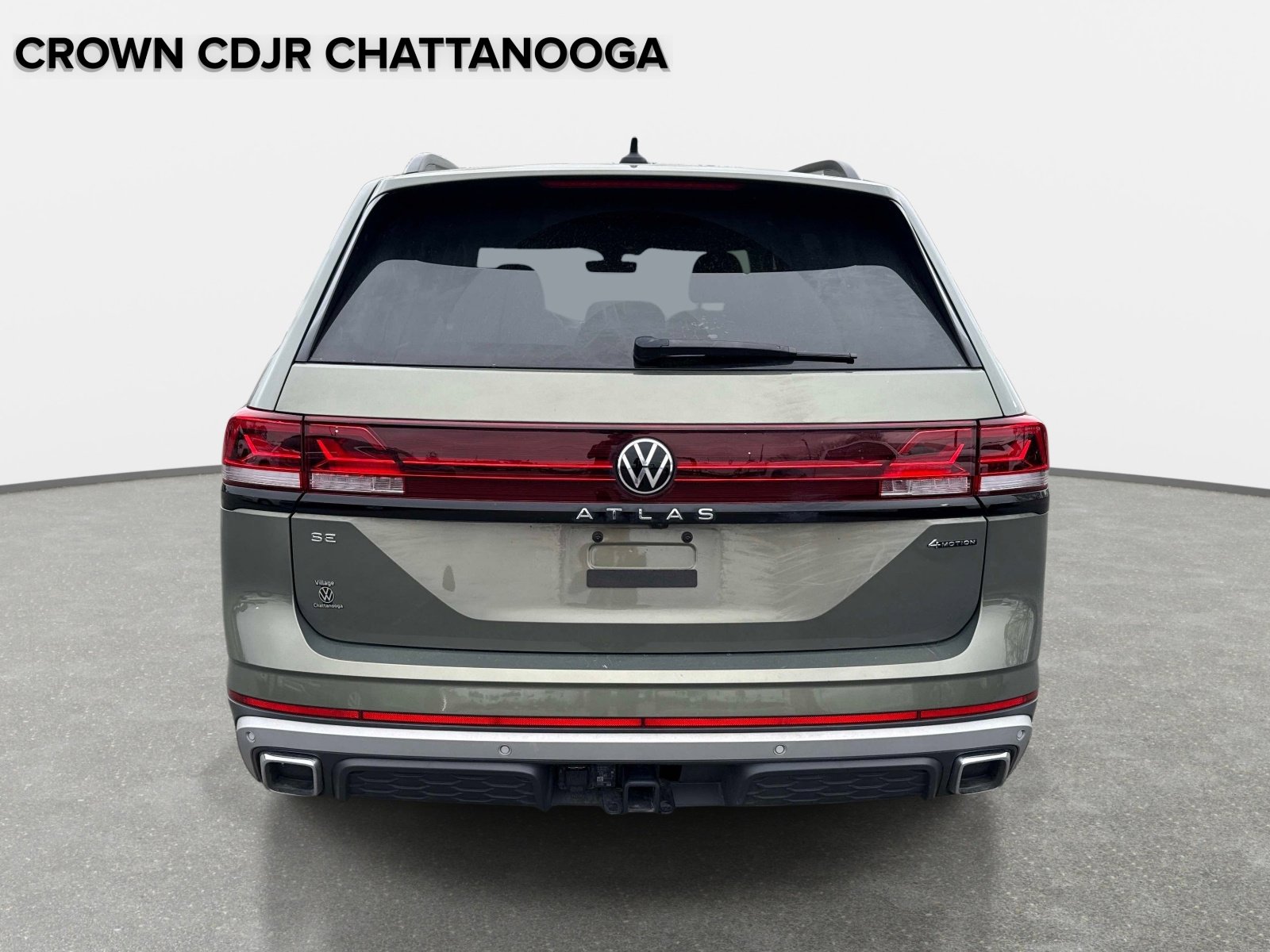 Used 2025 Volkswagen Atlas Peak Edition SE image 5