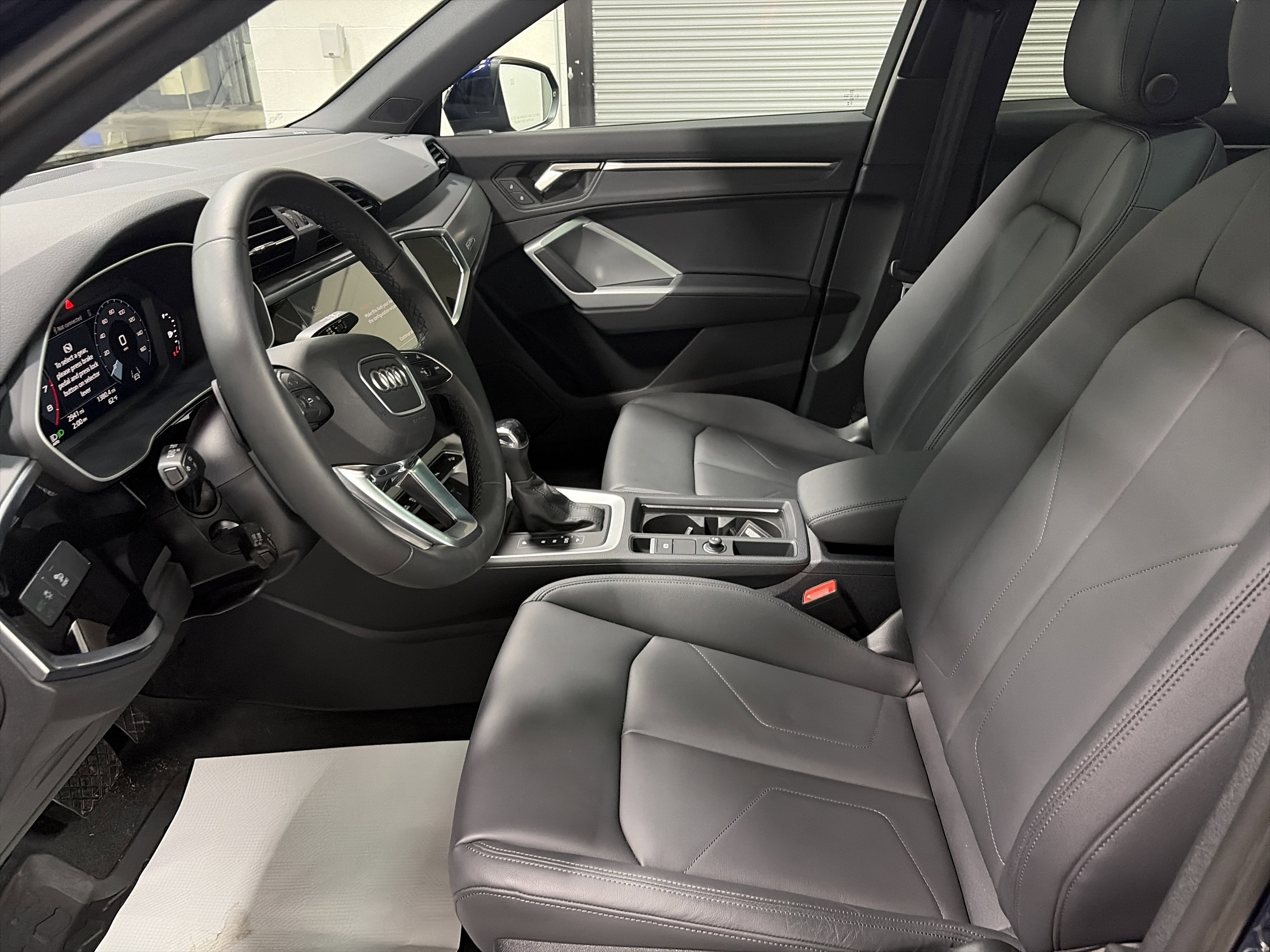Certified 2025 Audi Q3 2.0T Premium w/ Convenience Plus Package image 16