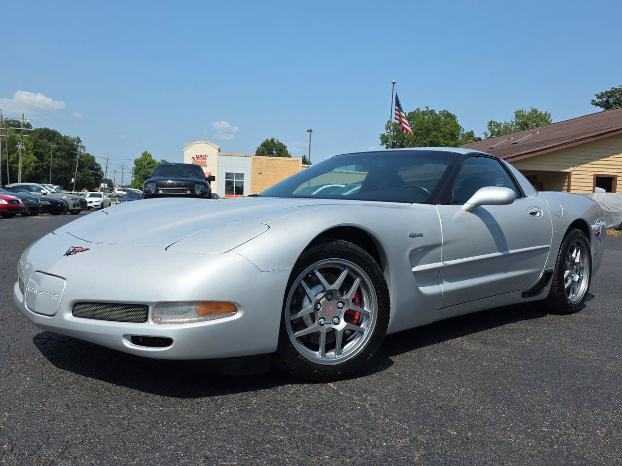 Used 2001 Chevrolet Corvette Z06 RWD image 1