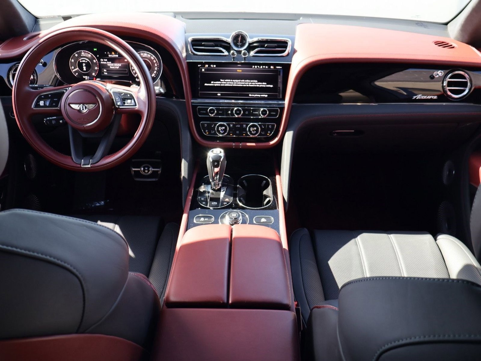Certified 2025 Bentley Bentayga image 5