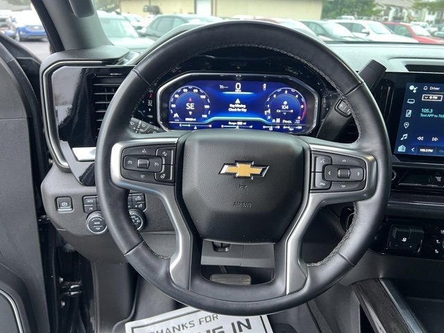Used 2024 Chevrolet Silverado 2500 LTZ w/ LTZ Convenience Package image 31