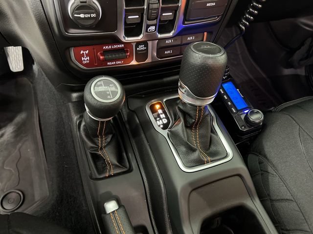 Used 2023 Jeep Gladiator Mojave w/ LED Lighting Group AWD/4WD image 16