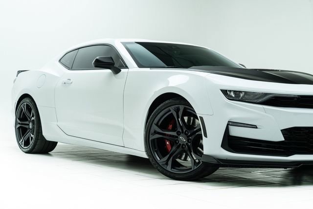 Used 2023 Chevrolet Camaro SS image 3