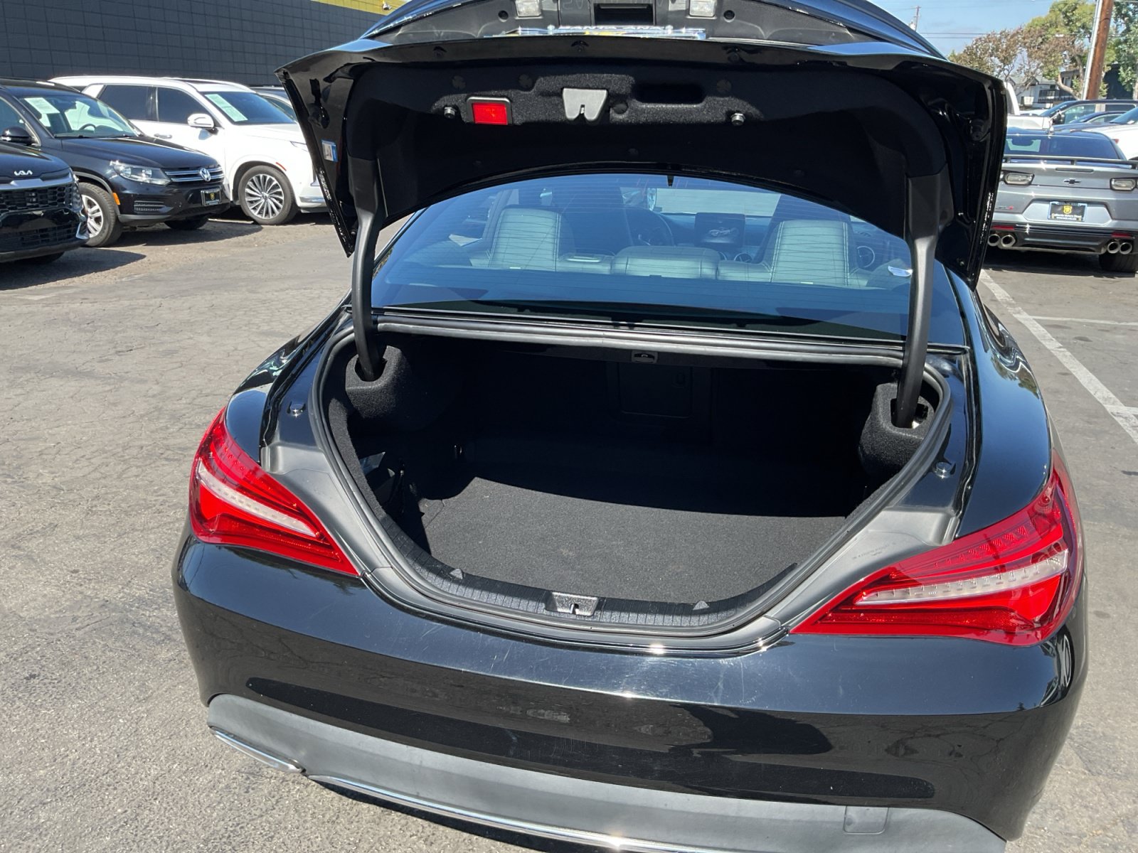 Used 2018 Mercedes-Benz CLA 250 w/ Premium Package image 25