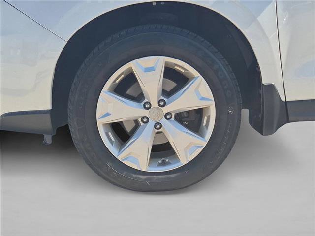 Used 2014 Subaru Forester 2.5i Premium w/ All-Weather Package AWD/4WD image 23