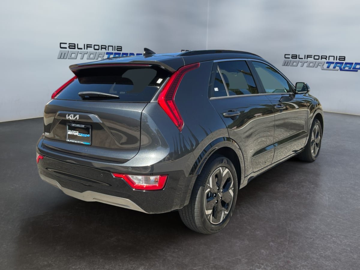 Used 2023 Kia Niro Wind FWD image 5