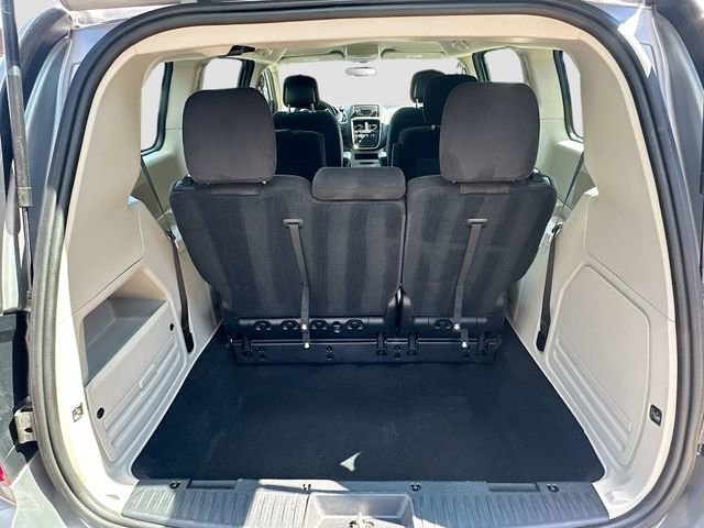 Used 2015 Dodge Grand Caravan American Value Package w/ UConnect Hands-Free Group image 24