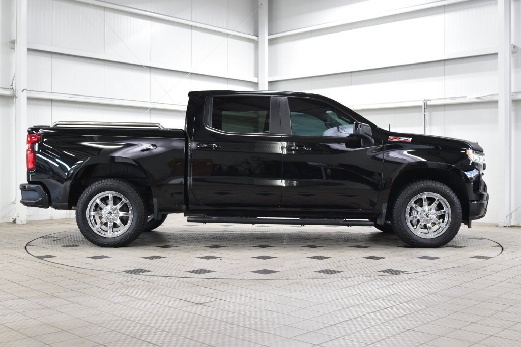 Used 2025 Chevrolet Silverado 1500 RST w/ Z71 Off-Road Package AWD/4WD image 9