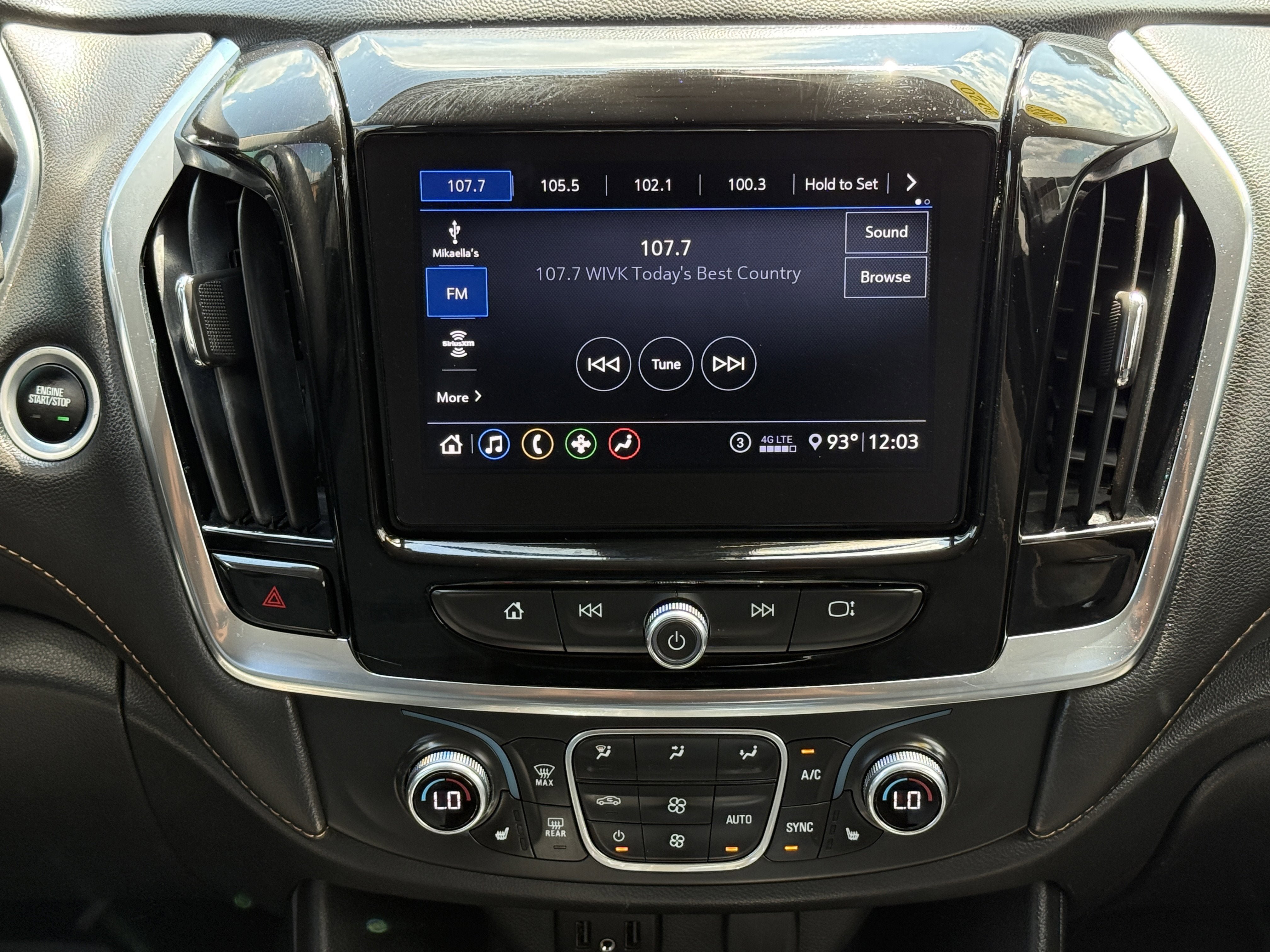 Used 2020 Chevrolet Traverse LT FWD image 26