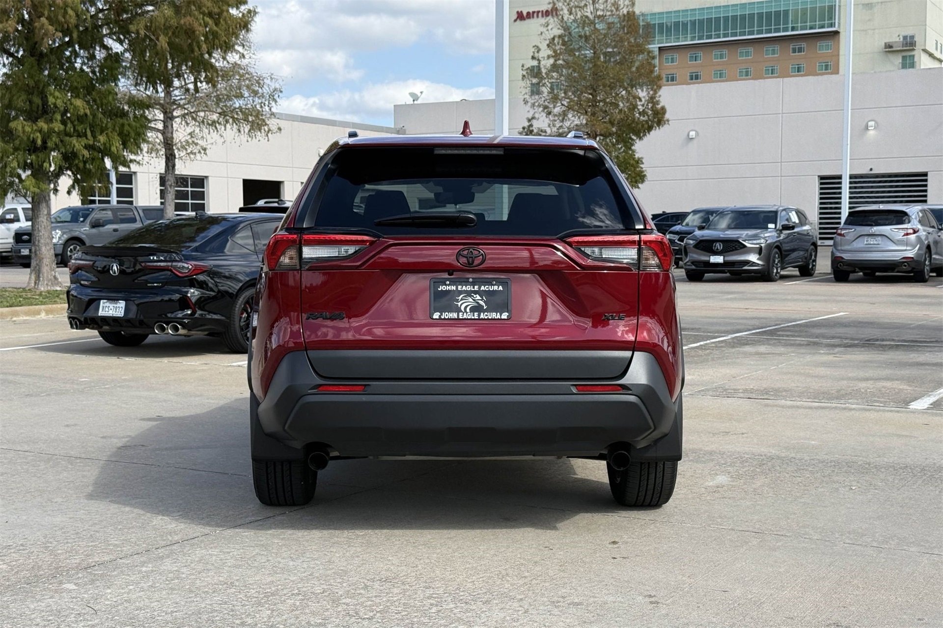 Used 2025 Toyota RAV4 XLE Premium image 5