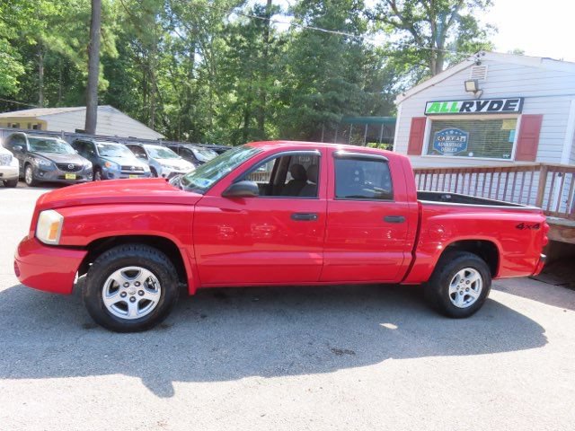 Used 2006 Dodge Dakota SLT w/ Sport Appearance Group AWD/4WD image 8
