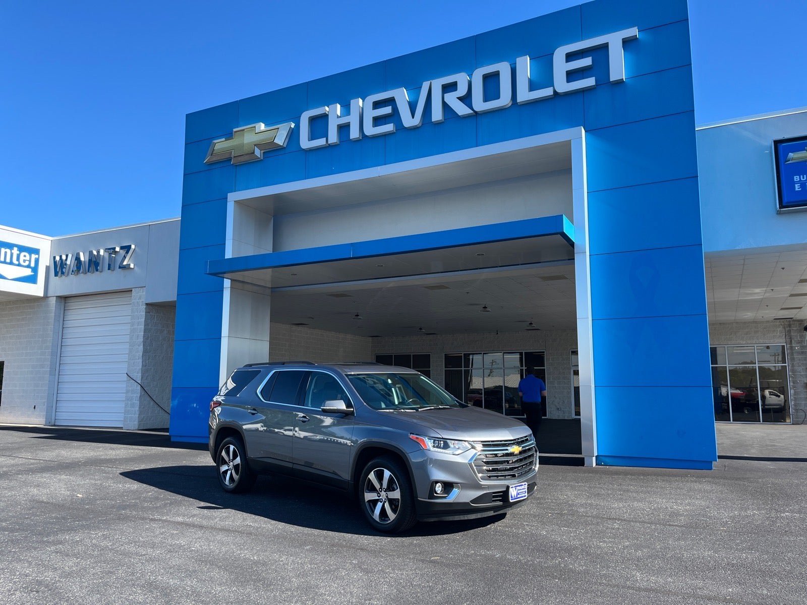 Used 2021 Chevrolet Traverse LT w/ LT Premium Package