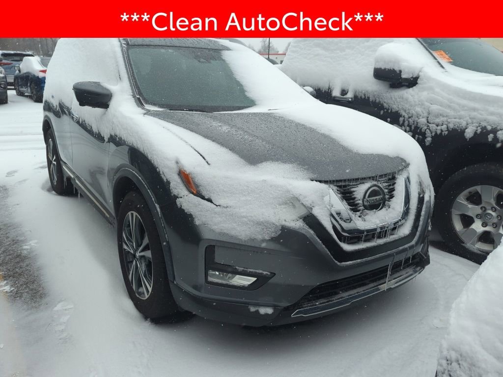 Used 2018 Nissan Rogue SL image 3