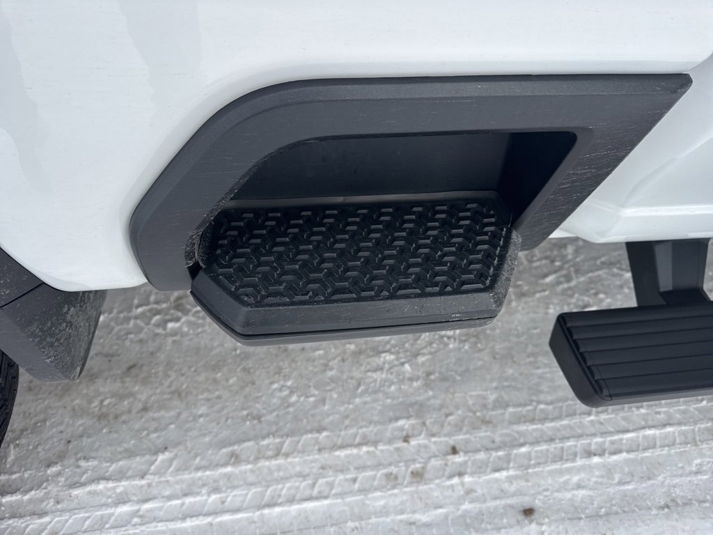 Used 2022 Chevrolet Silverado 3500 LT image 40