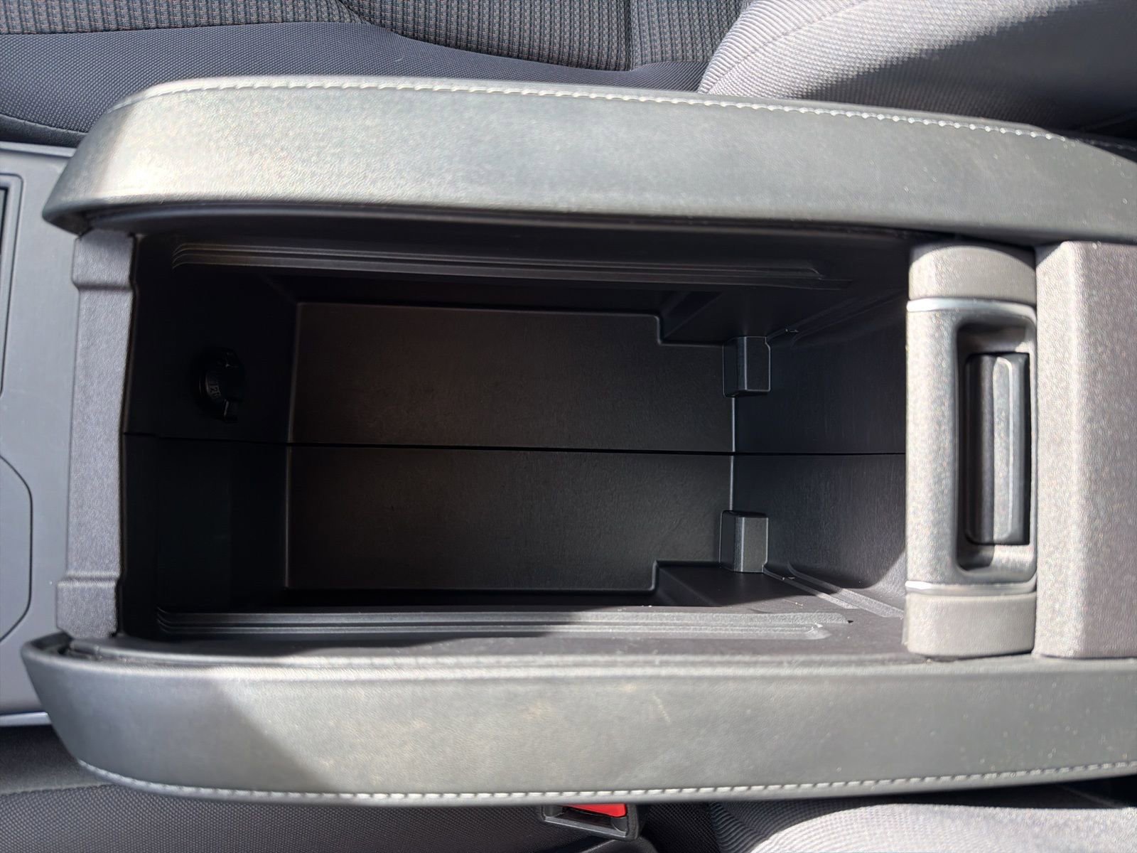 Used 2024 Toyota Highlander LE image 74