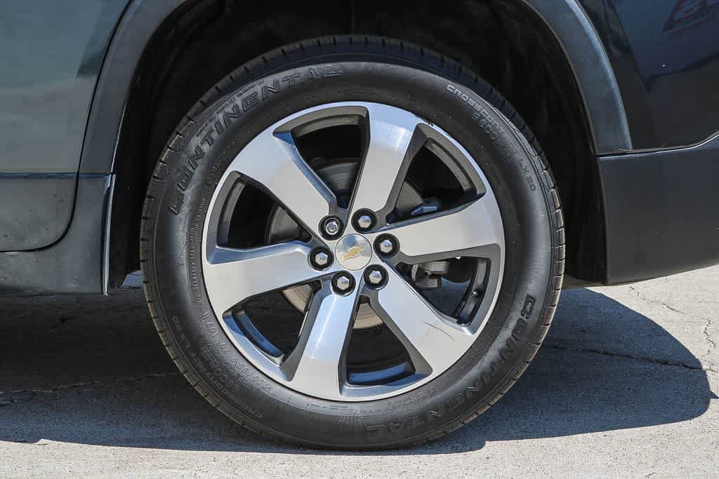 Used 2020 Chevrolet Traverse LT w/ LT Premium Package AWD/4WD image 8