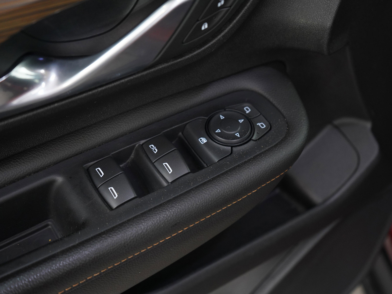 Used 2018 GMC Terrain SLE image 19