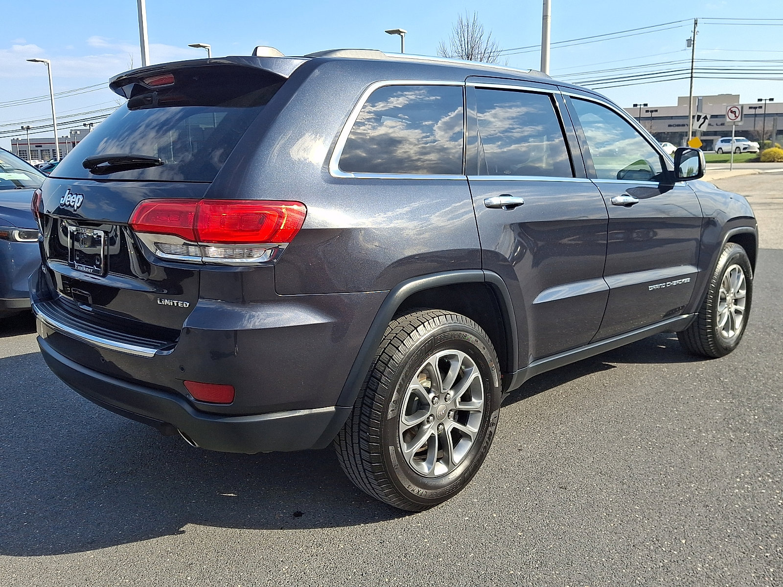 Used 2015 Jeep Grand Cherokee Limited AWD/4WD image 6