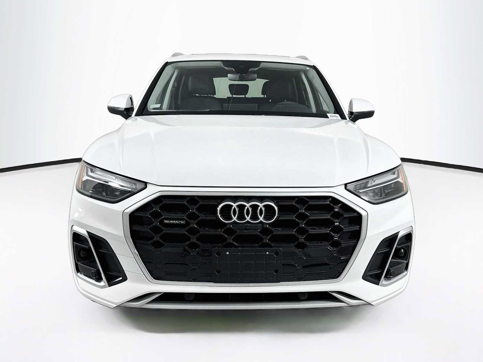Used 2023 Audi Q5 2.0T Premium Plus w/ Premium Plus Package AWD/4WD image 6