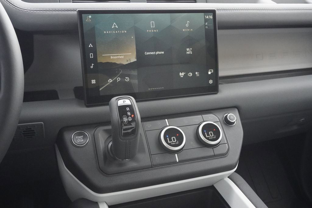 New 2025 Land Rover Defender 110 S image 15