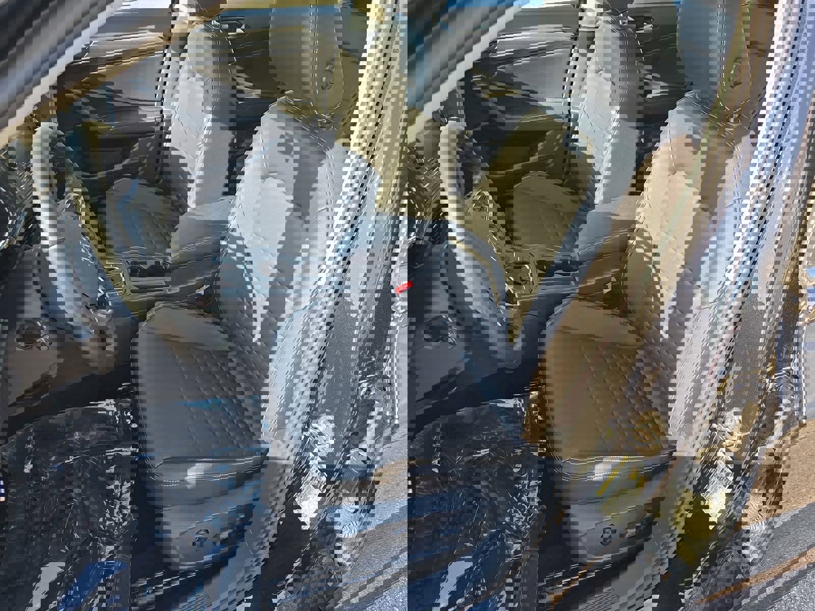 Used 2022 Volkswagen Jetta SE w/ Panoramic Sunroof Package image 17