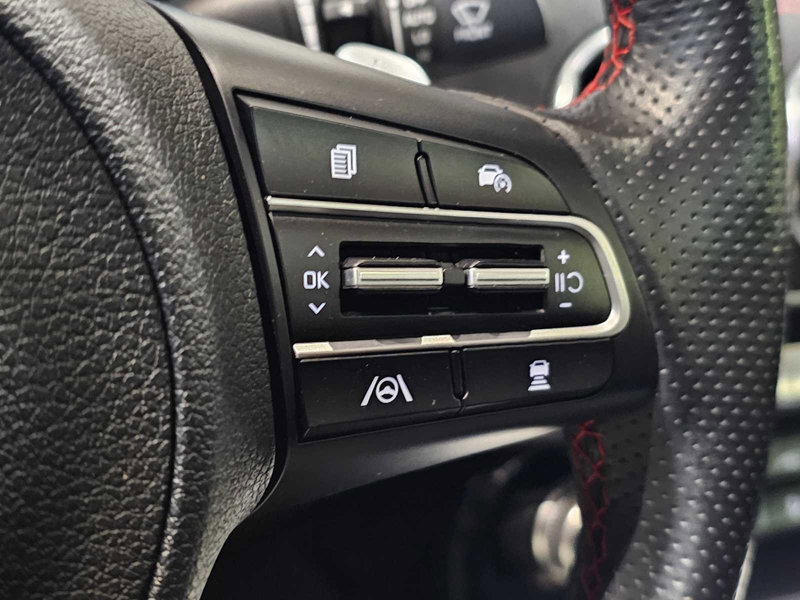 Used 2023 Kia Stinger GT2 w/ Option Group 015 image 26