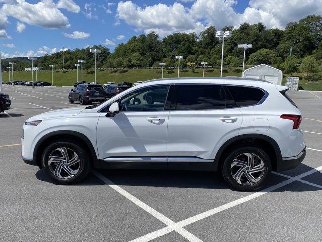 Used 2022 Hyundai Santa Fe SEL w/ Cargo Package image 2