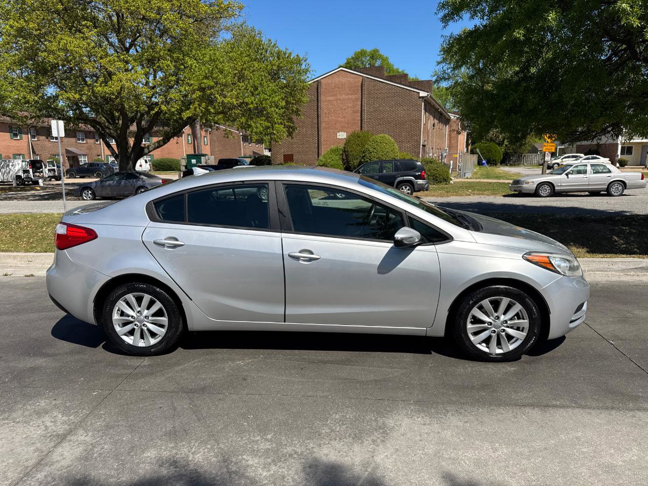 Used 2014 Kia Forte LX w/ Popular Package image 8