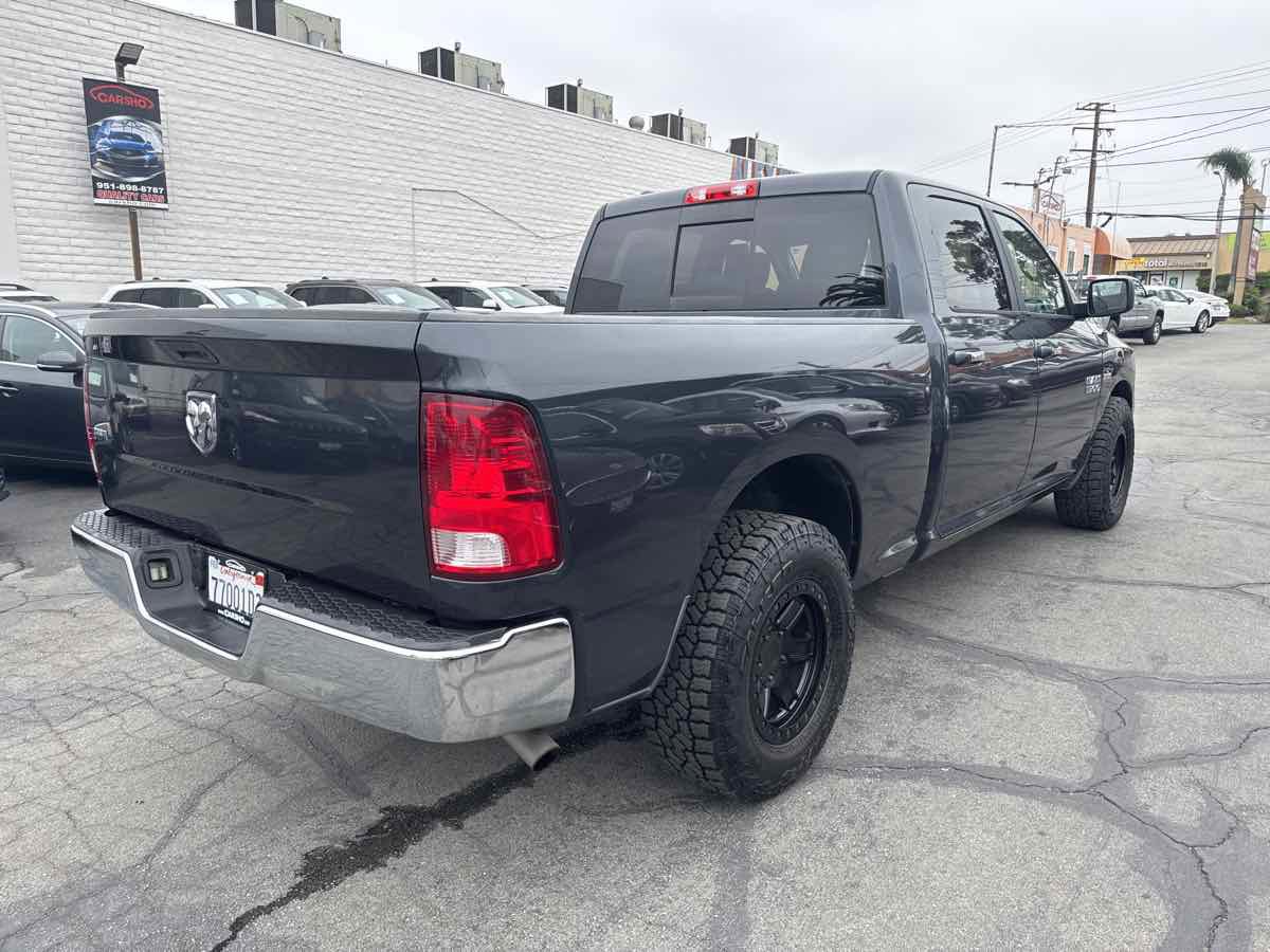 Used 2017 RAM 1500 Classic SLT image 8