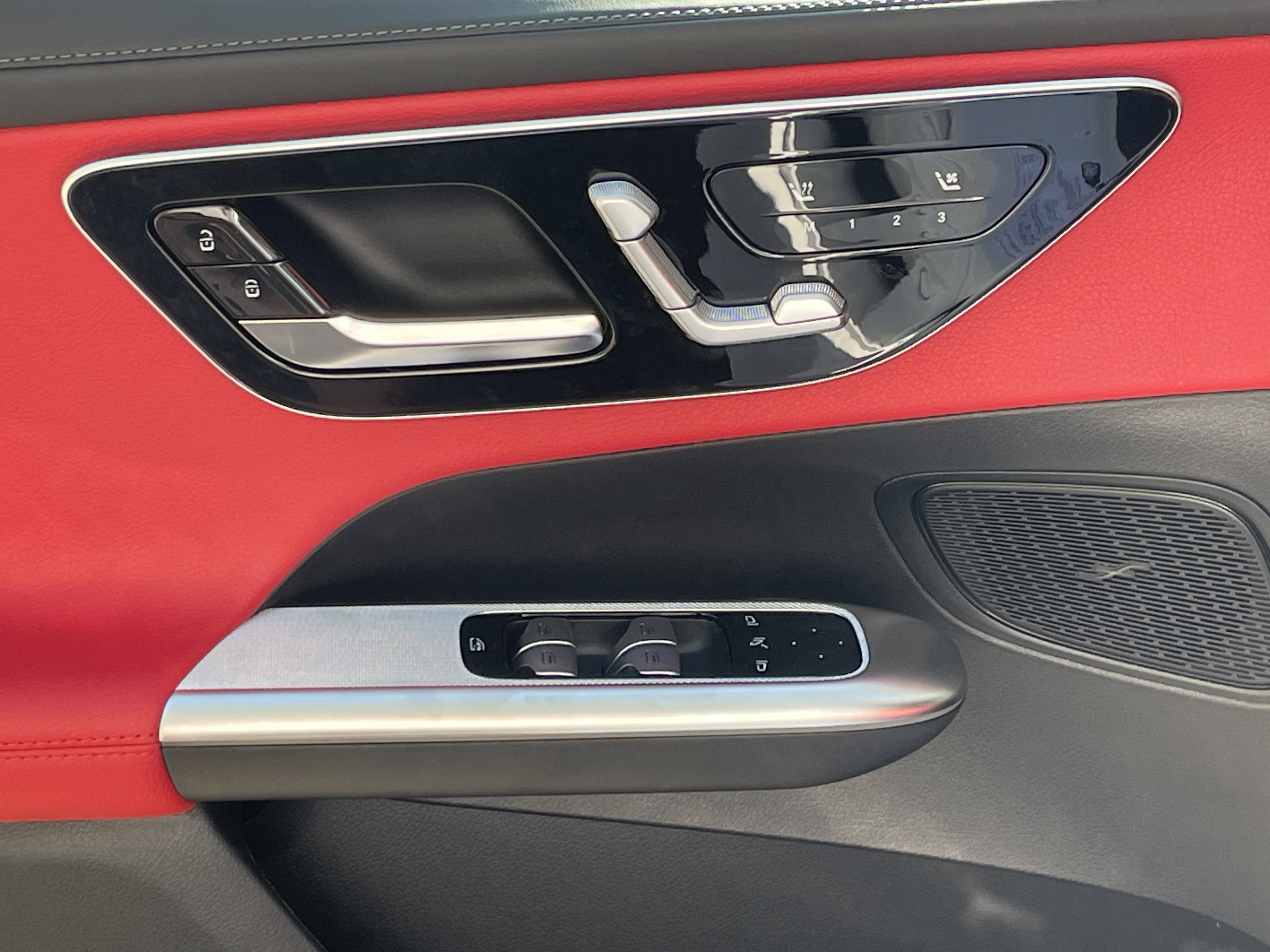 New 2026 Mercedes-Benz GLC 300 4MATIC image 18