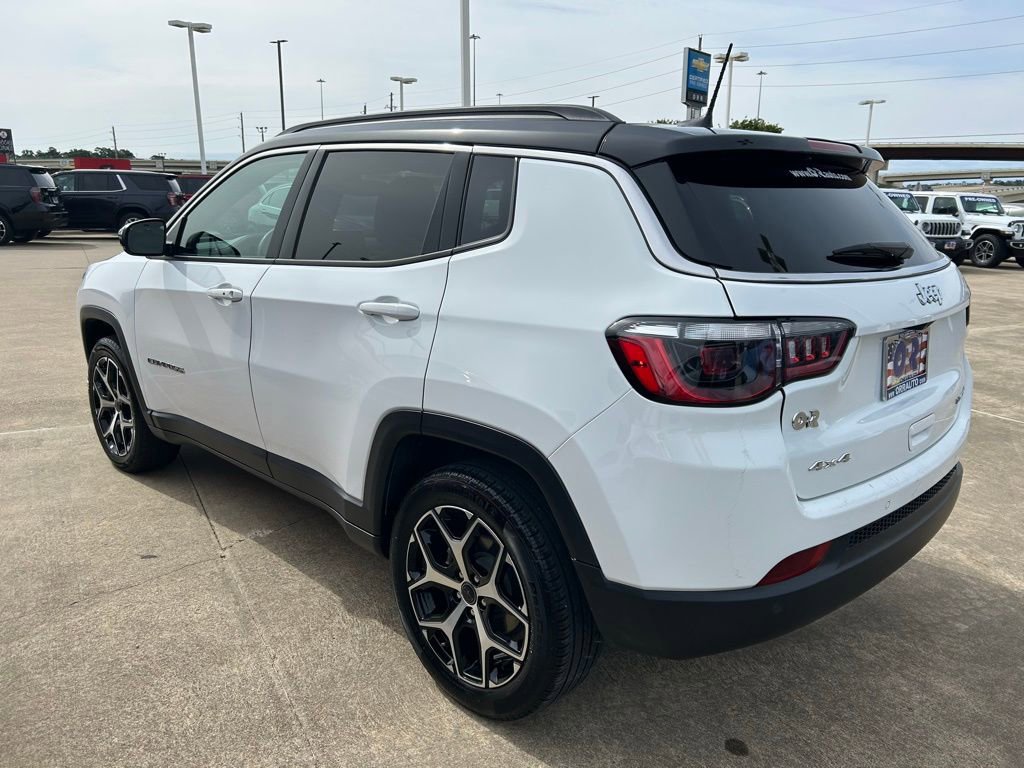 Used 2025 Jeep Compass Limited AWD/4WD image 8