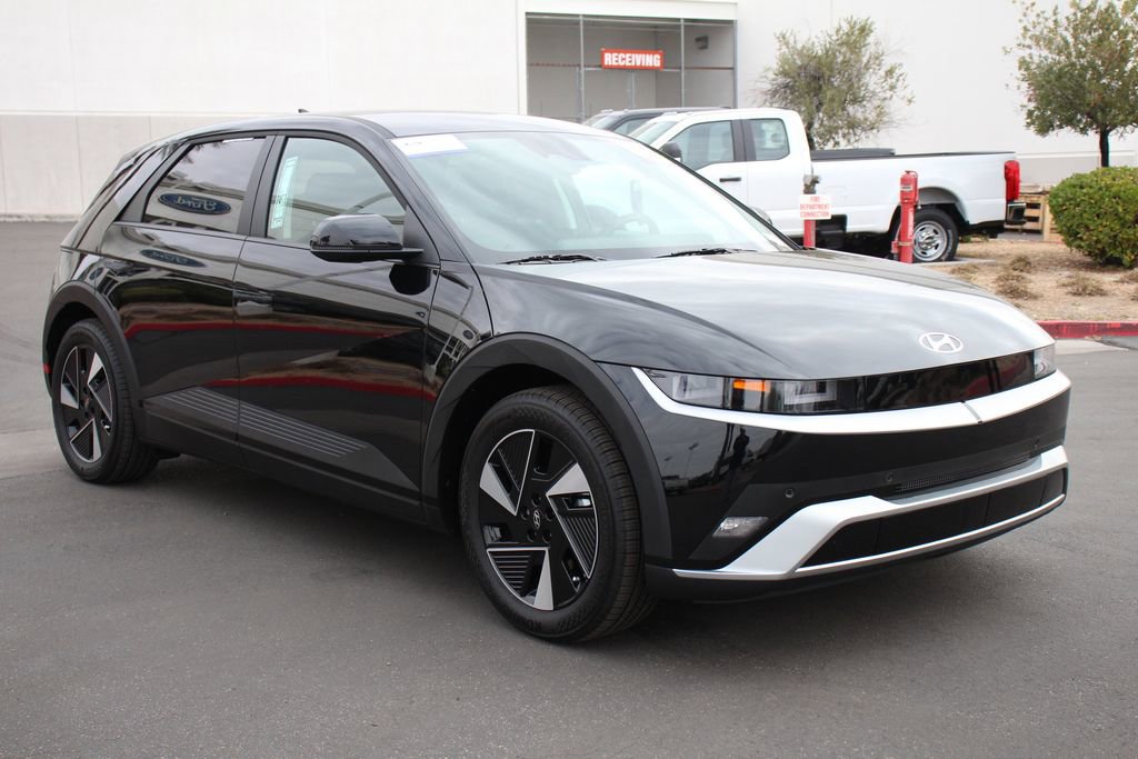 Used 2025 Hyundai Ioniq 5 SE image 11