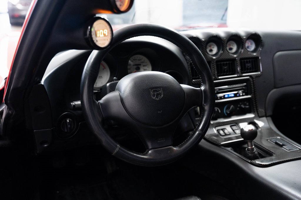Used 1997 Dodge Viper GTS image 10