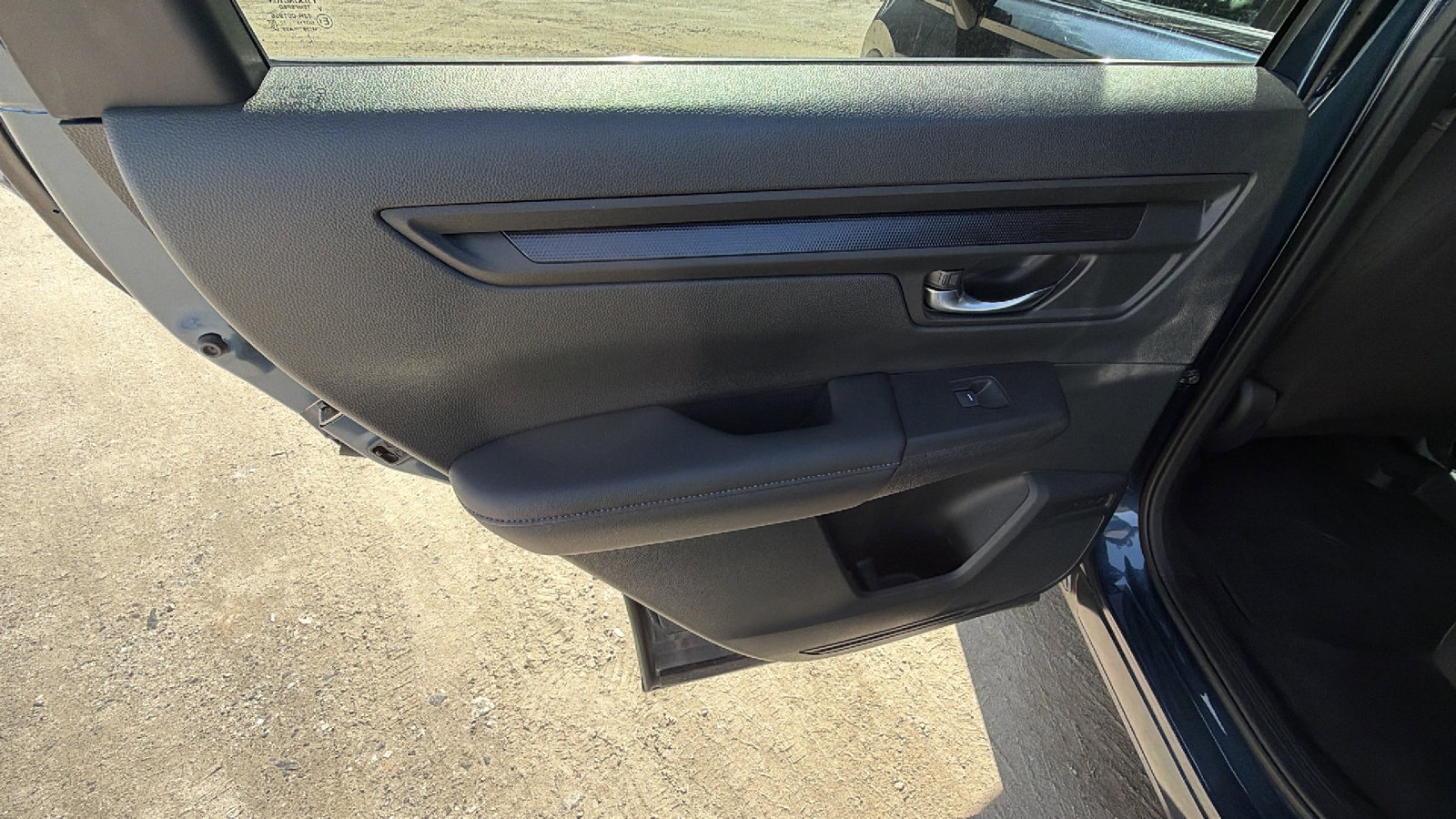 Used 2025 Honda CR-V EX image 23
