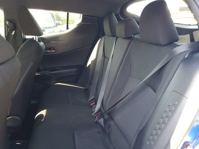 Used 2019 Toyota C-HR XLE FWD image 27