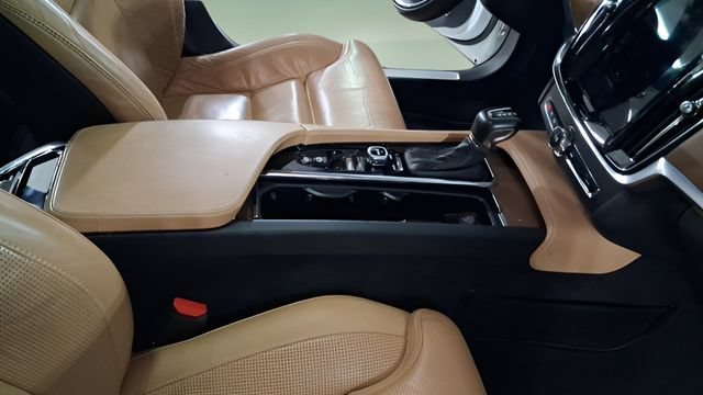 Used 2017 Volvo S90 T6 Inscription w/ Vision Package AWD/4WD image 35